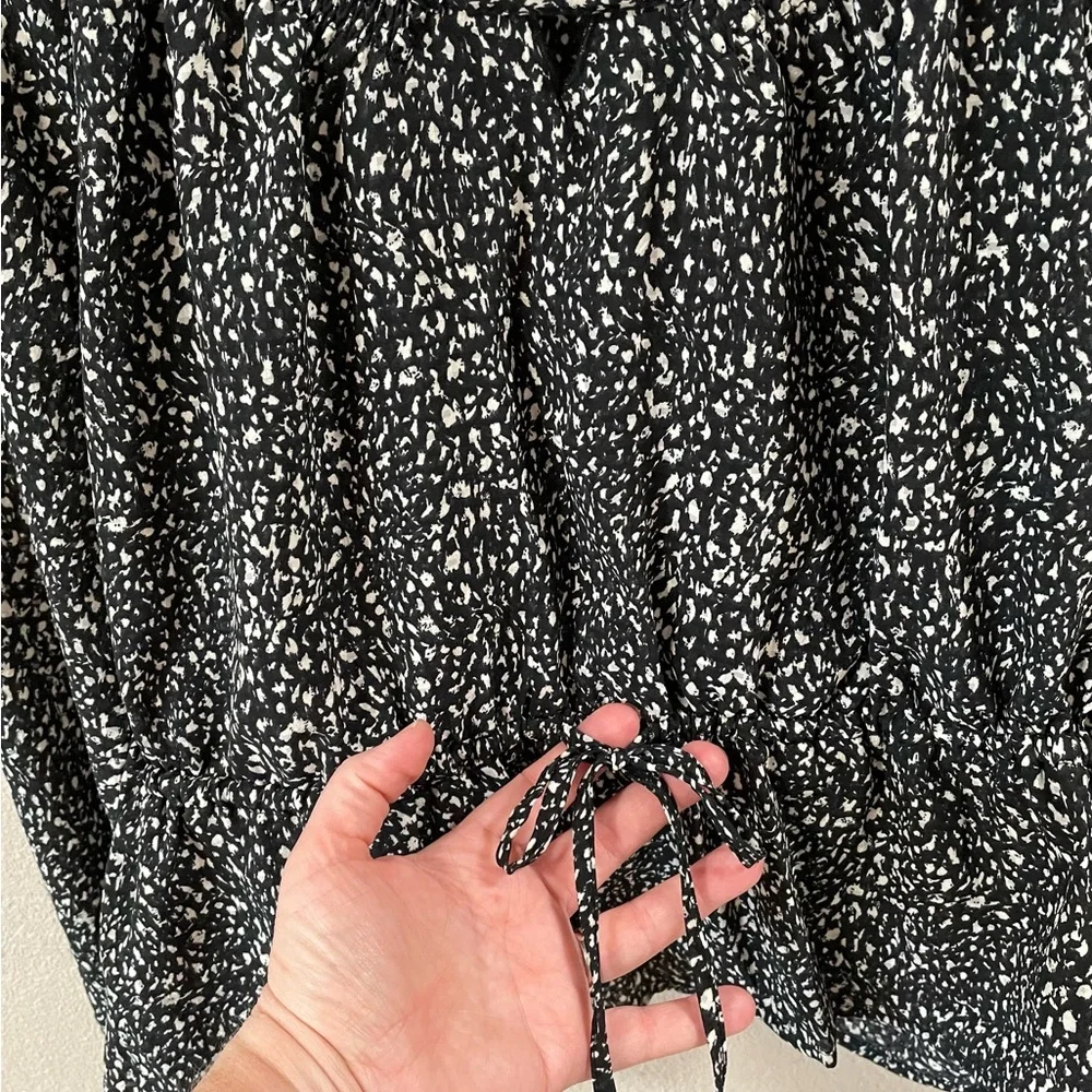 Balloon Long Sleeve Blouse - Black Abstract M - Picture 5 of 6